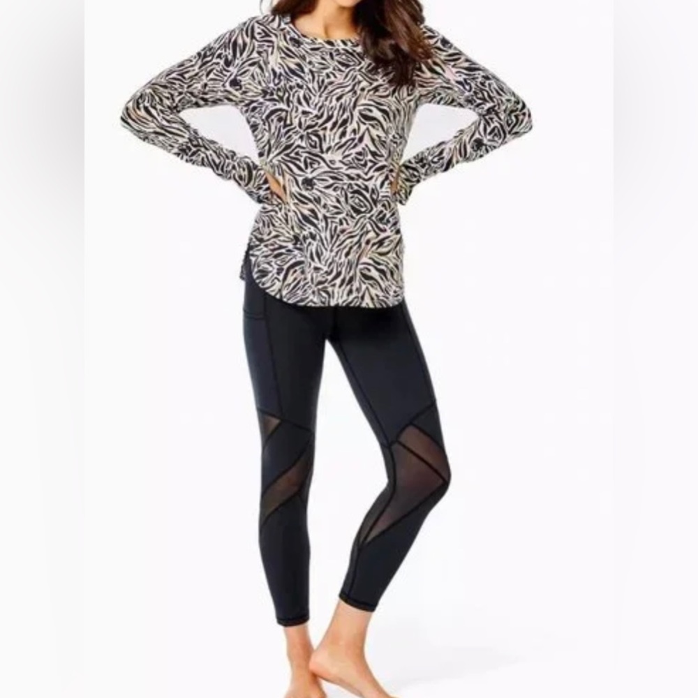 NWT Lilly Pulitzer 
BLYTHE PULLOVER UPF 50
ONYX
CAN YOU ZEE ME